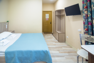 Отель Vega Архангельск Номер стандарт с 1 двуспальной кроватью и 1 односпальной кроватью (3 этаж)-3