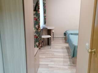 Отель Vega Архангельск Cемейный номер с собственной ванной комнатой-3