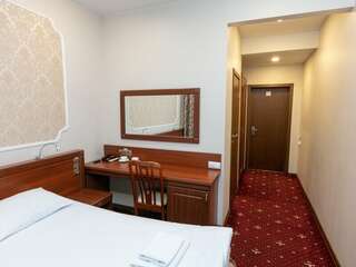 Отель Vega Архангельск Улучшенный двухместный номер с 1 кроватью-6